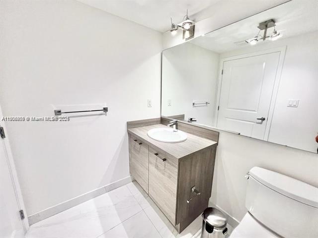 400 SUNNY ISLES CONDO EAS - Residential