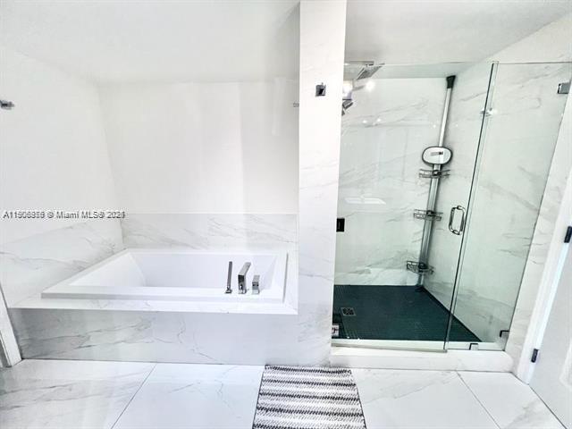 400 SUNNY ISLES CONDO EAS - Residential