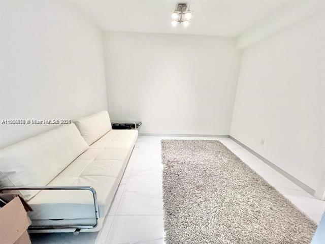 400 SUNNY ISLES CONDO EAS - Residential