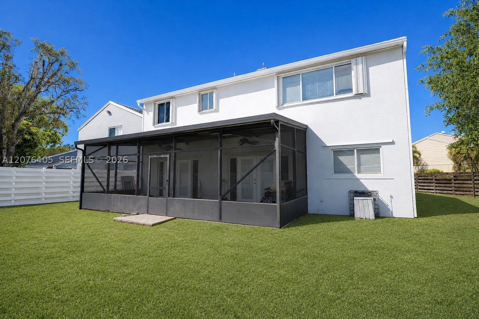 14615 SW 142nd Place Cir, Miami FL 33186