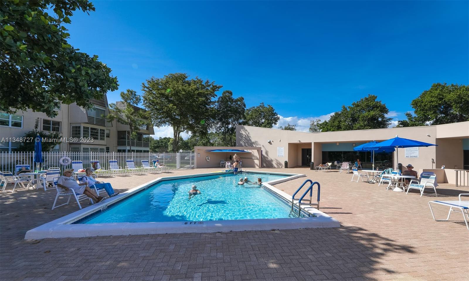 LIME BAY CONDOMINIUM 6 - Residential