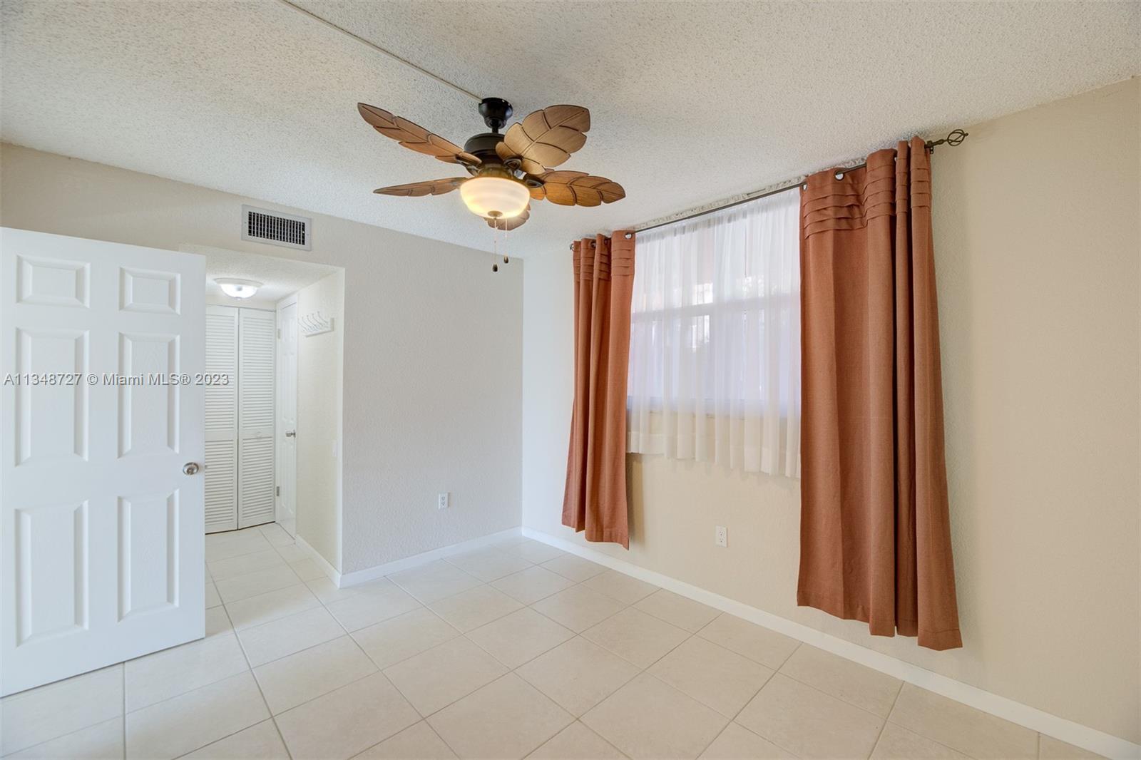 LIME BAY CONDOMINIUM 6 - Residential