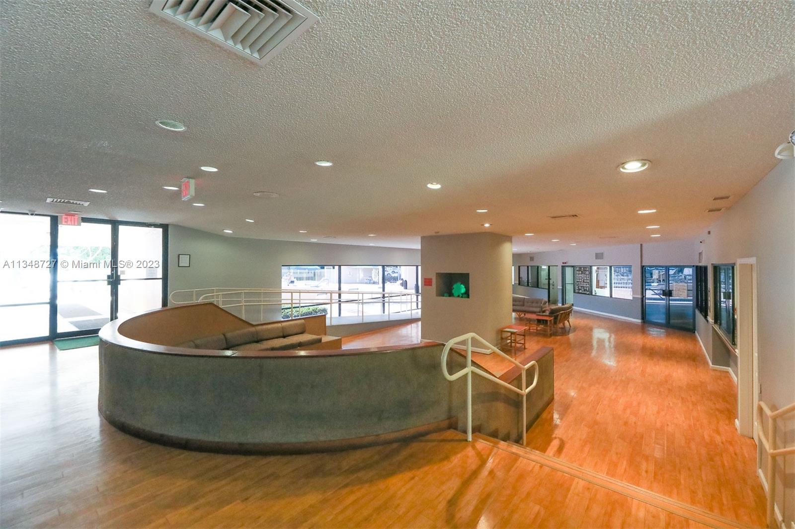 LIME BAY CONDOMINIUM 6 - Residential