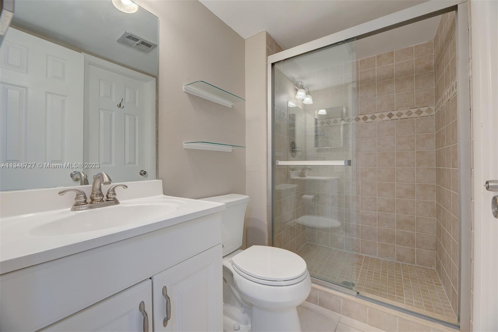 LIME BAY CONDOMINIUM 6 - Residential