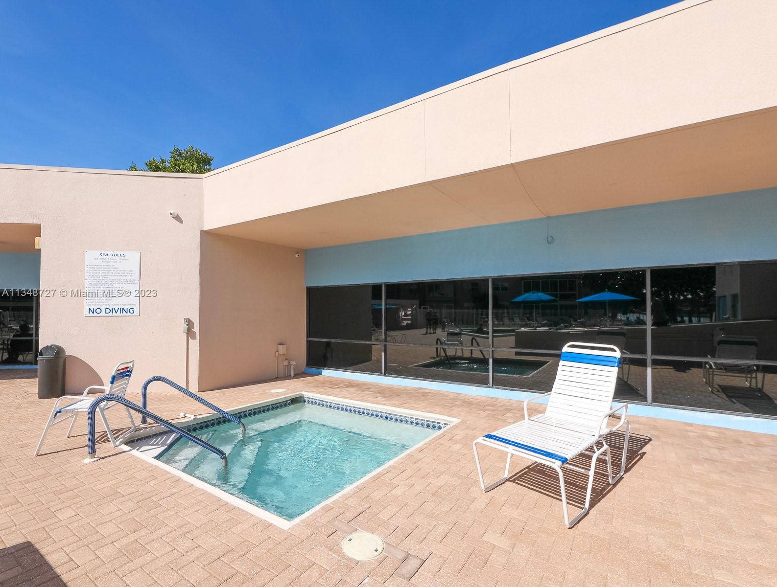 LIME BAY CONDOMINIUM 6 - Residential