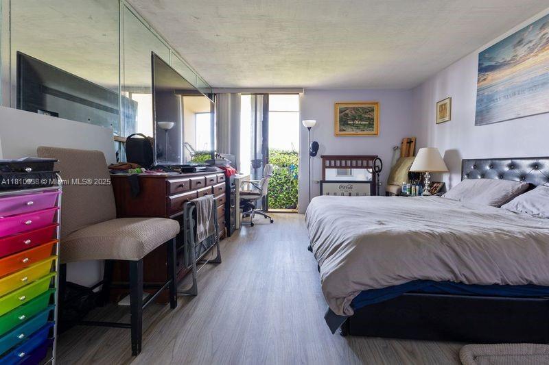 CORONADO CONDO - TOWER III - Residential