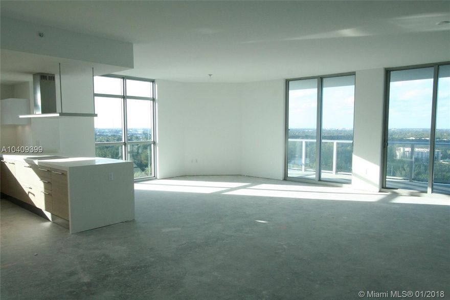 WOW. ABSOLUTELY PERFECT. SWEEPING BAY, INTRACOASTAL & NIGHT LIGHT VIEWS AS FAR AS THE EYE CAN SEE. SPECTACULAR CORNER UNIT HIGHLIGHTED BY THE WIDE OPEN FLOORPLAN, ENORMOUS BALCONY & SPARKLING DESIGNER KITCHEN. UNIT SOLD DESIGNER READY, A TABULA RASA ON WHICH TO PUT YOUR FINEST TOUCHES. DREAM BUILDING & DREAM LOCATION, JUST STEPS FROM MORTON'S STEAKHOUSE AND HOUSTONS & REPLETE WITH 5-STAR GYM, LAVISH POOL DECK, CHILDRENS PLAY AREA & PARTY ROOM. PARK YOUR YACHT DOWNSTAIRS! THE MARINA IS RIGHT NEXT DOOR.