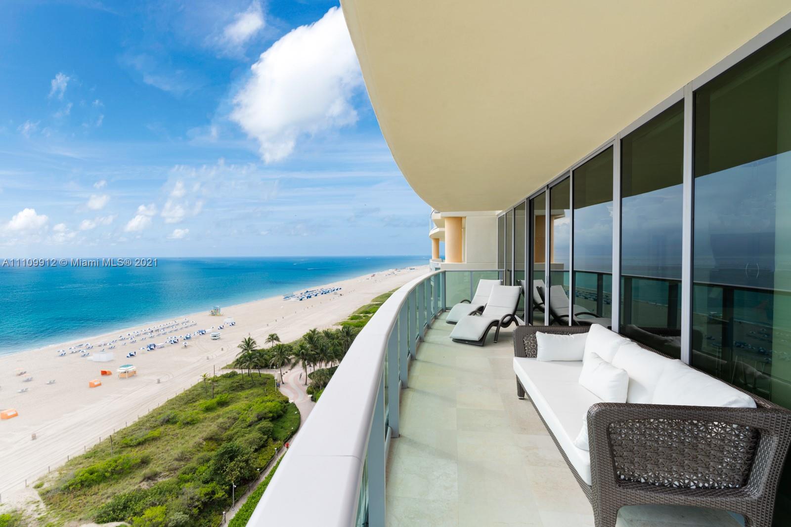 IL VILLAGGIO ON SOUTH BEA - Residential