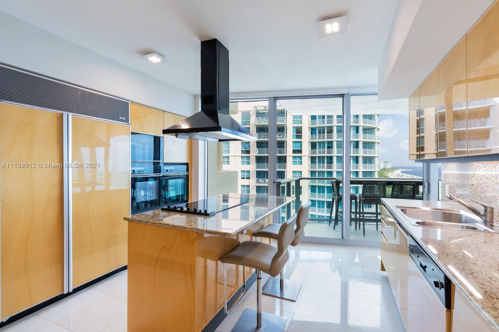 IL VILLAGGIO ON SOUTH BEA - Residential