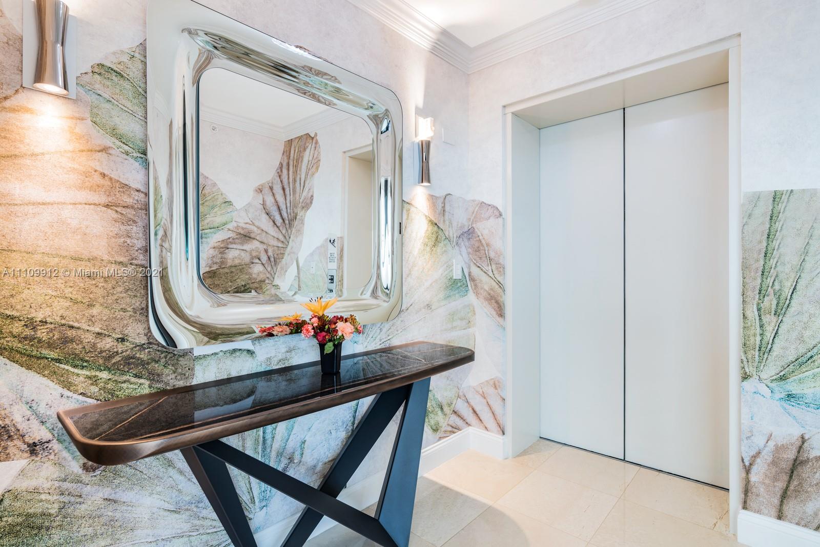 IL VILLAGGIO ON SOUTH BEA - Residential