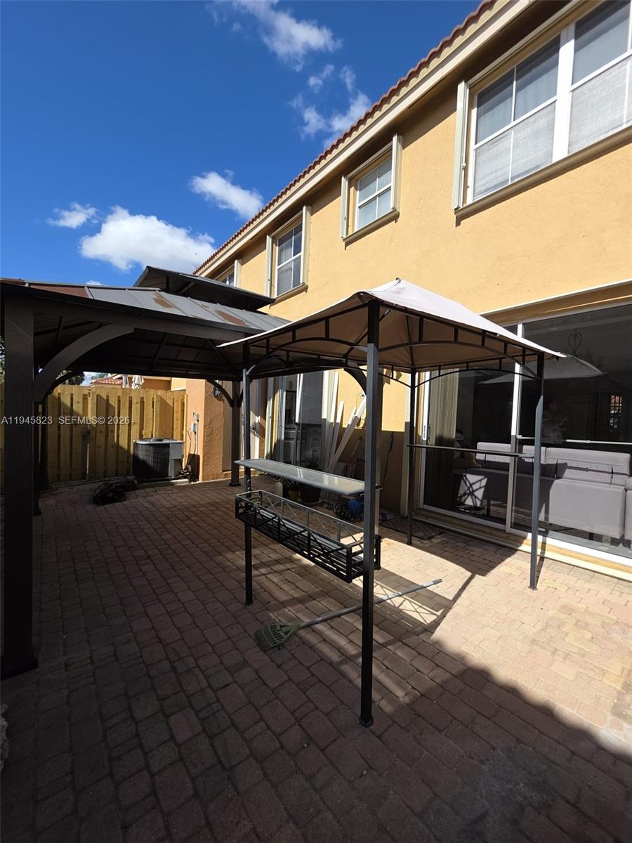 VILLA VIZCAYA CONDO - Residential