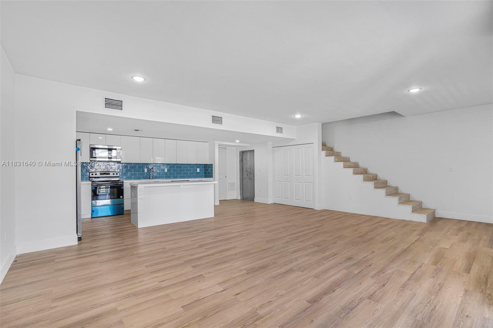 PERRINE INDUSTRIAL SUB - Residential Income