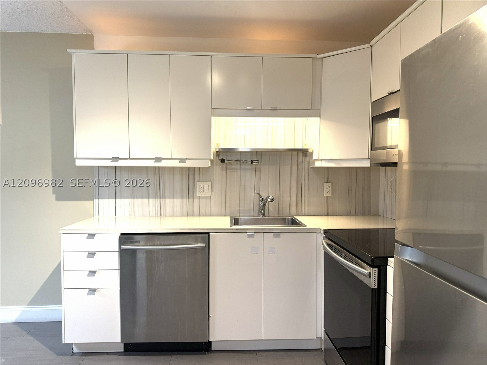 257 S Cypress Rd 416