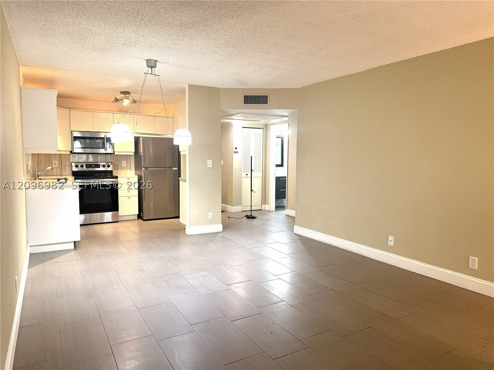 257 S Cypress Rd 416