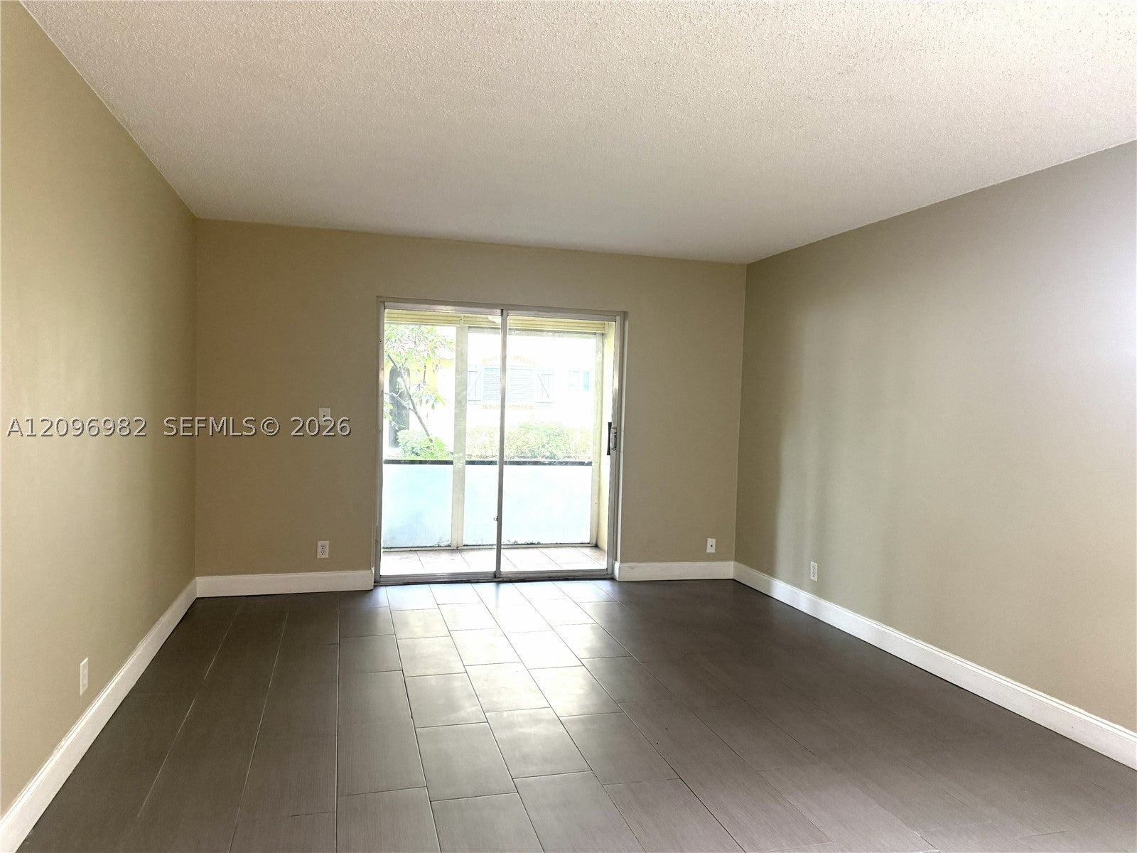 257 S Cypress Rd 416