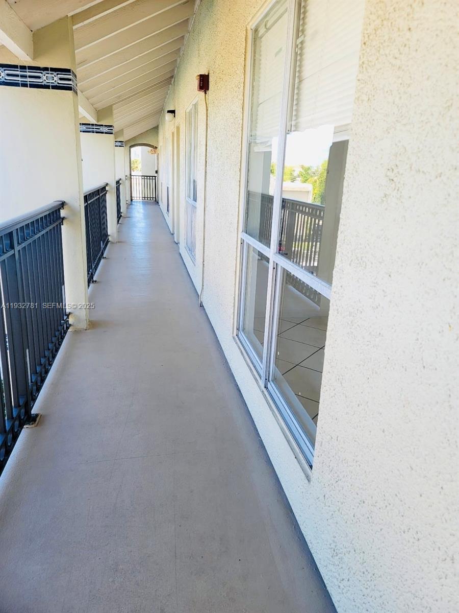 CROSS CREEK COND DEC - Residential Lease