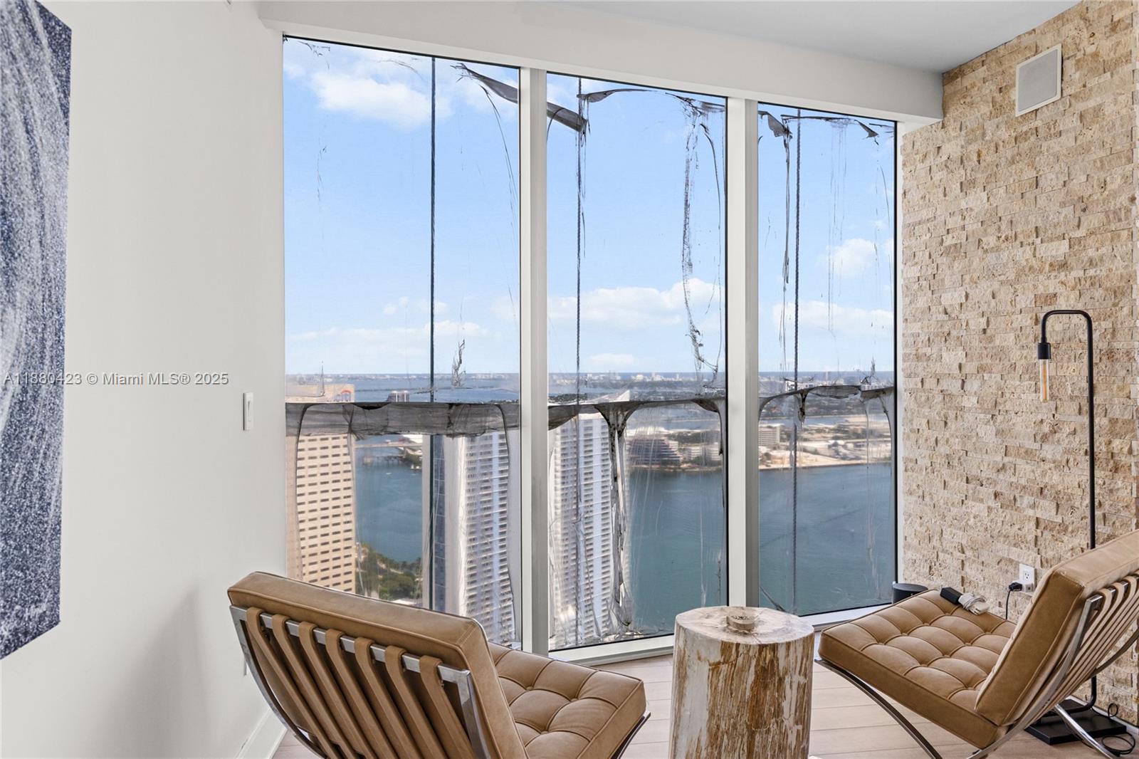 ICONBRICKELL CONDO NO 1 - Residential