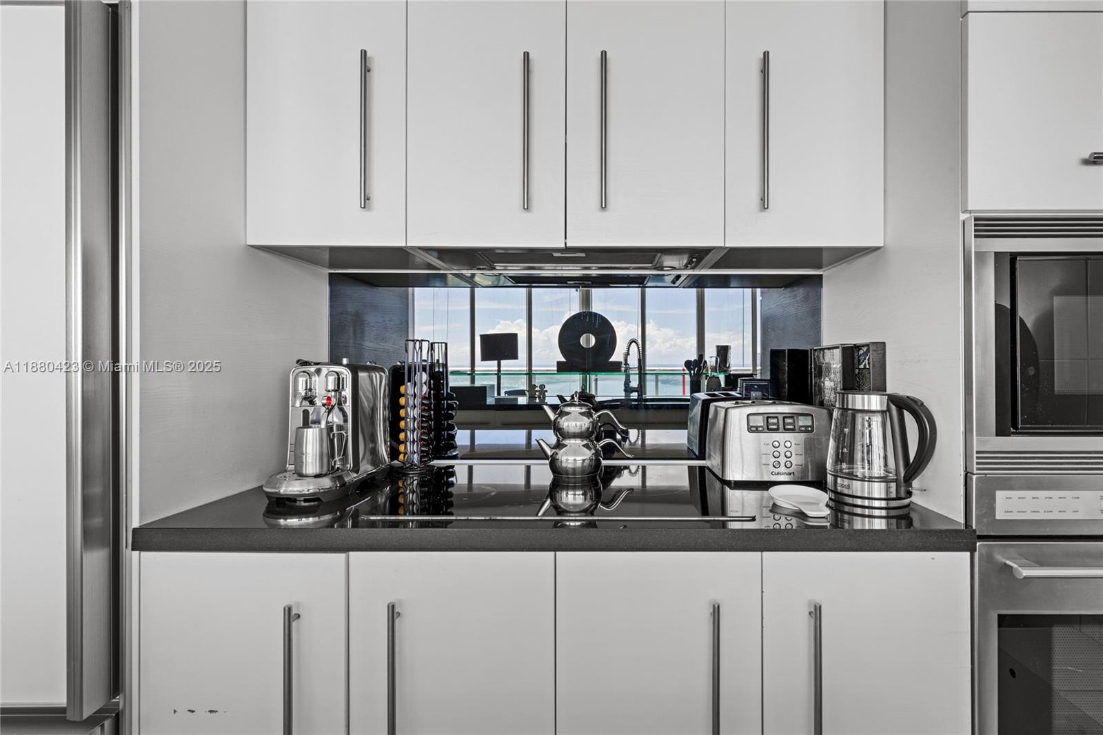 ICONBRICKELL CONDO NO 1 - Residential