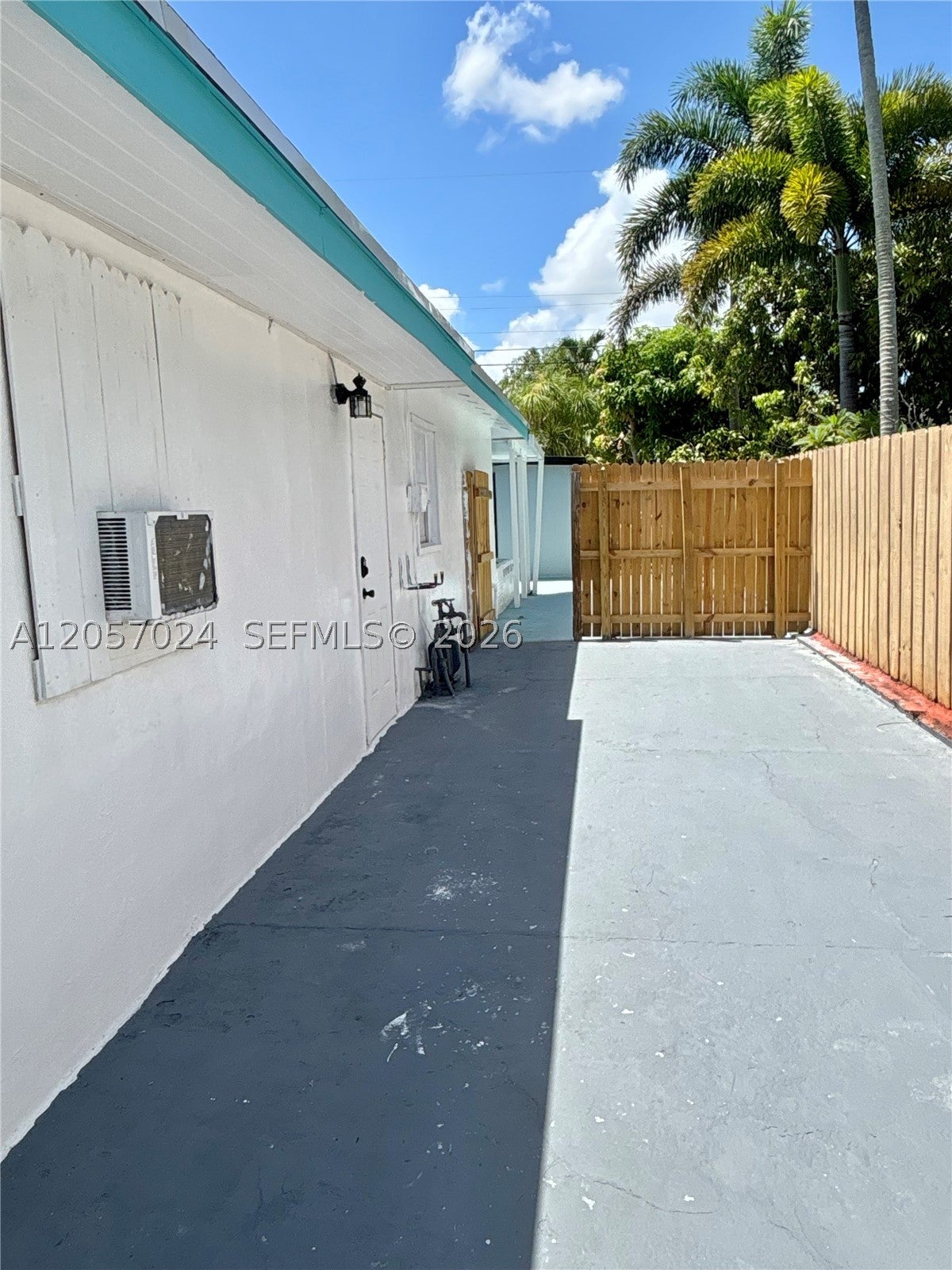 3410 SW 17th St