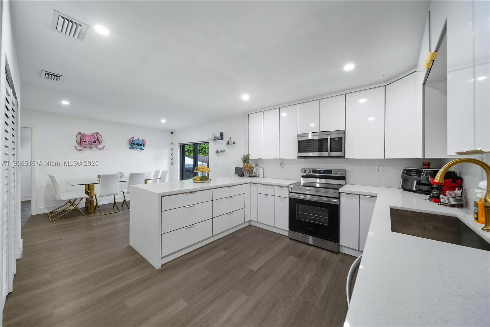 ZENA GARDENS - Residential