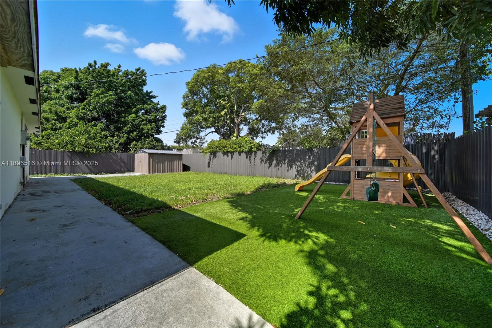 ZENA GARDENS - Residential
