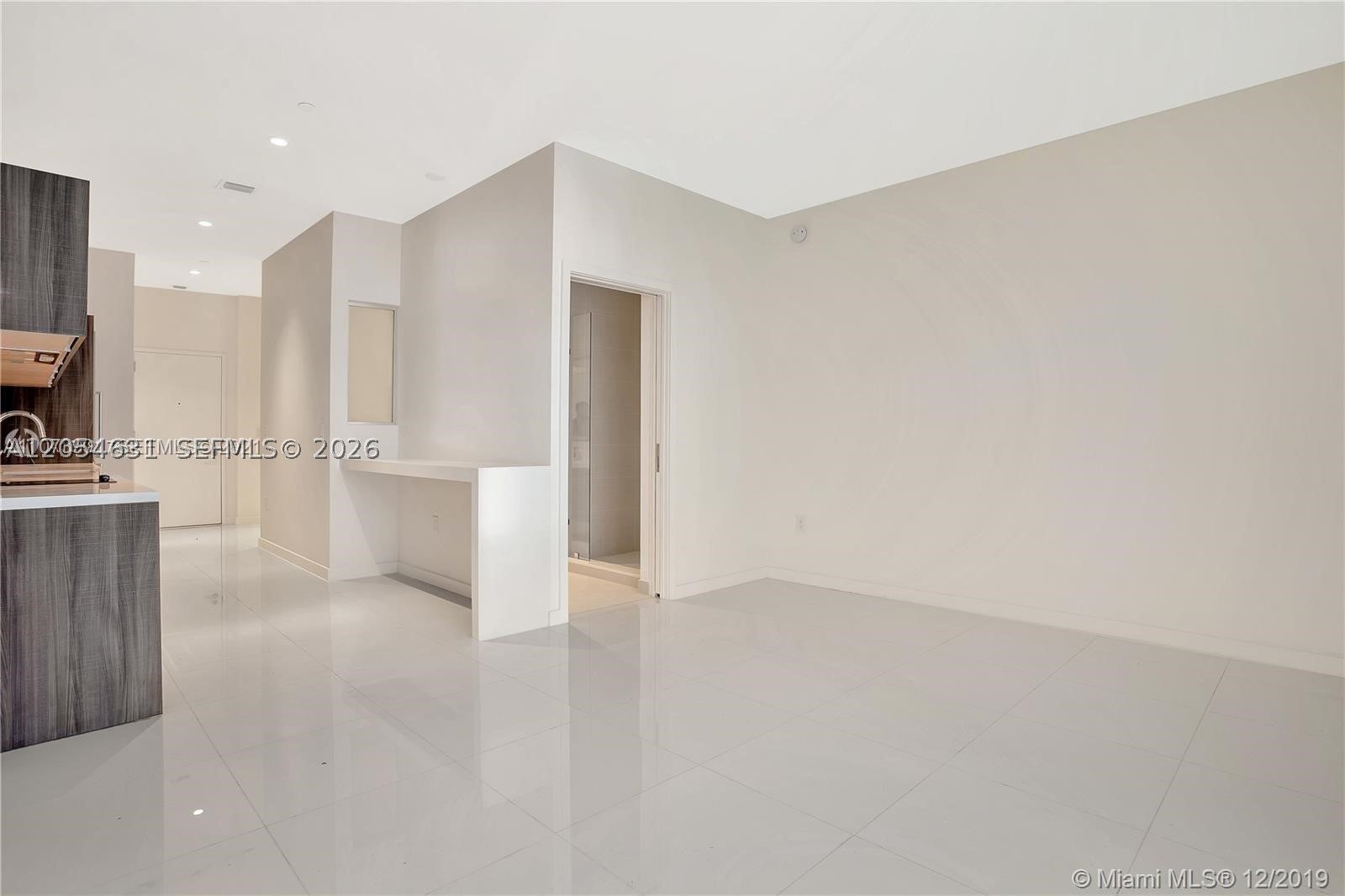 851 NE 1st Ave 504
