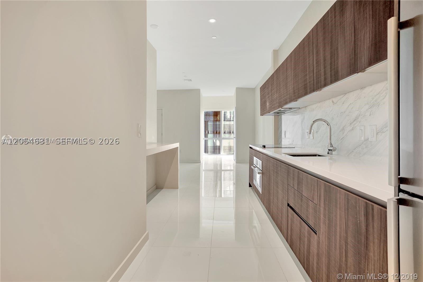 851 NE 1st Ave 504