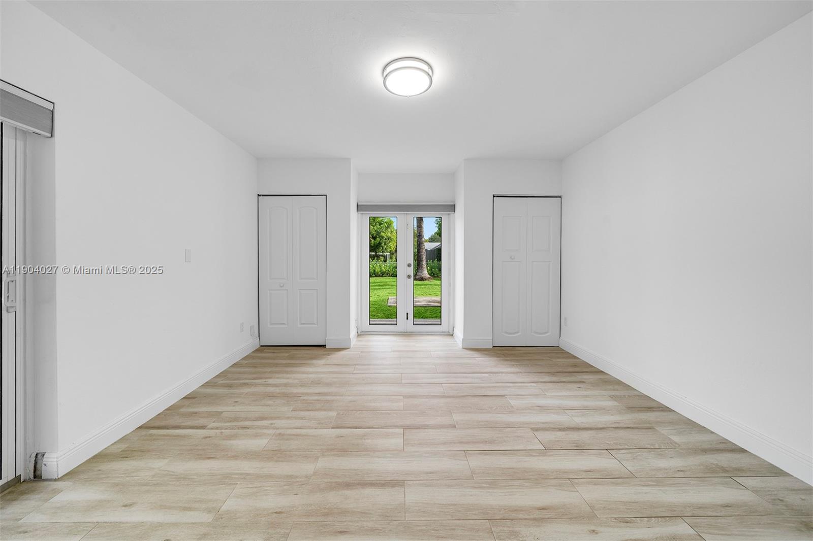 GARDEN ESTATES - Residential Lease