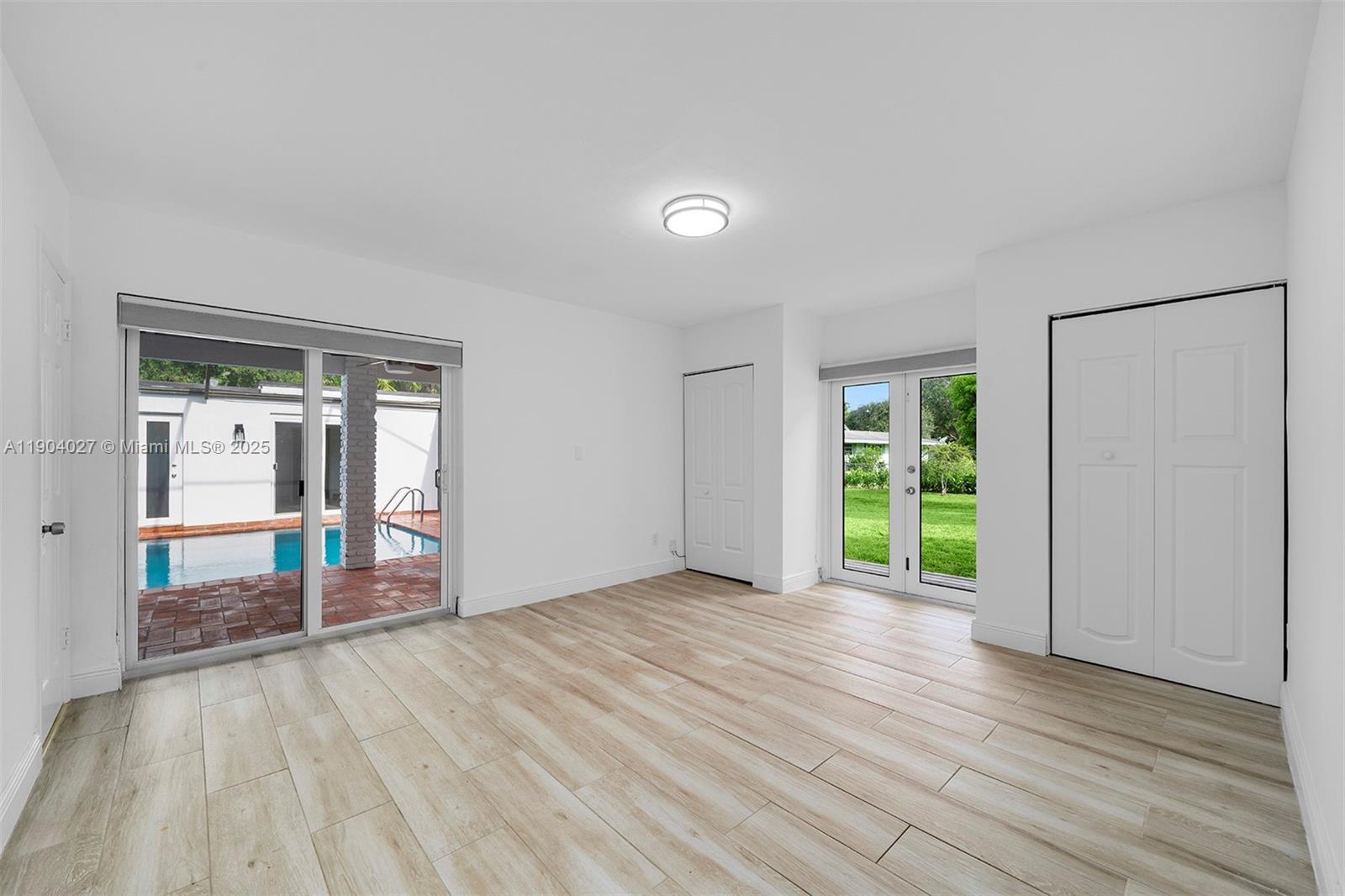 GARDEN ESTATES - Residential Lease