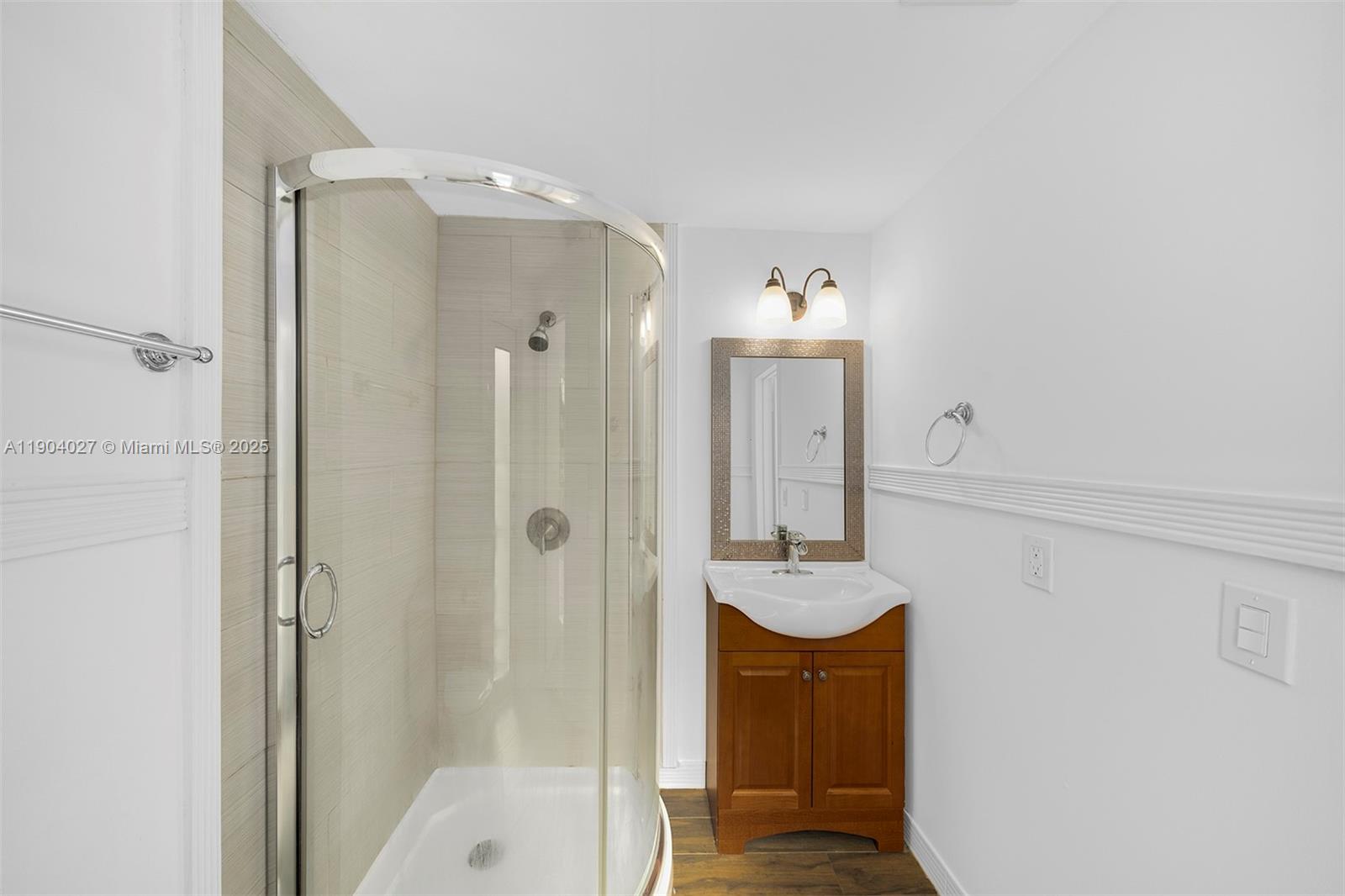 GARDEN ESTATES - Residential Lease