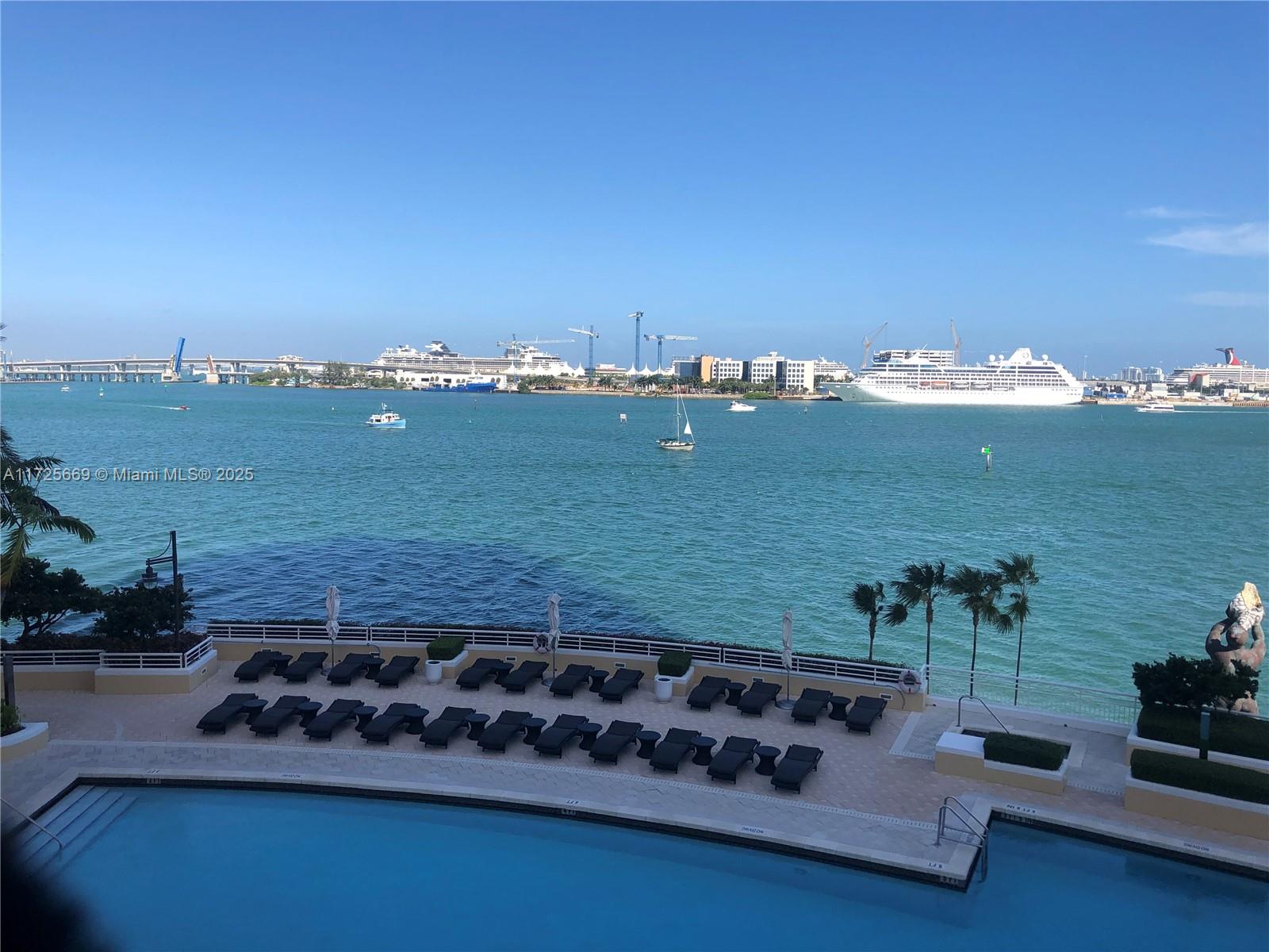 848 Brickell Key Dr 1005