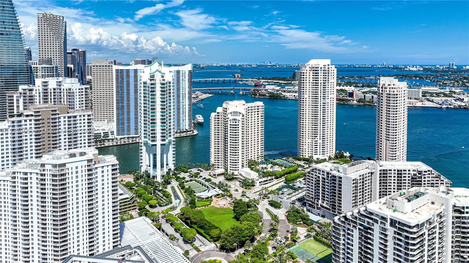 Property for Sale at 848 Brickell Key Dr 1005, Miami, Broward County, Florida - Bedrooms: 2 
Bathrooms: 3  - $1,495,000