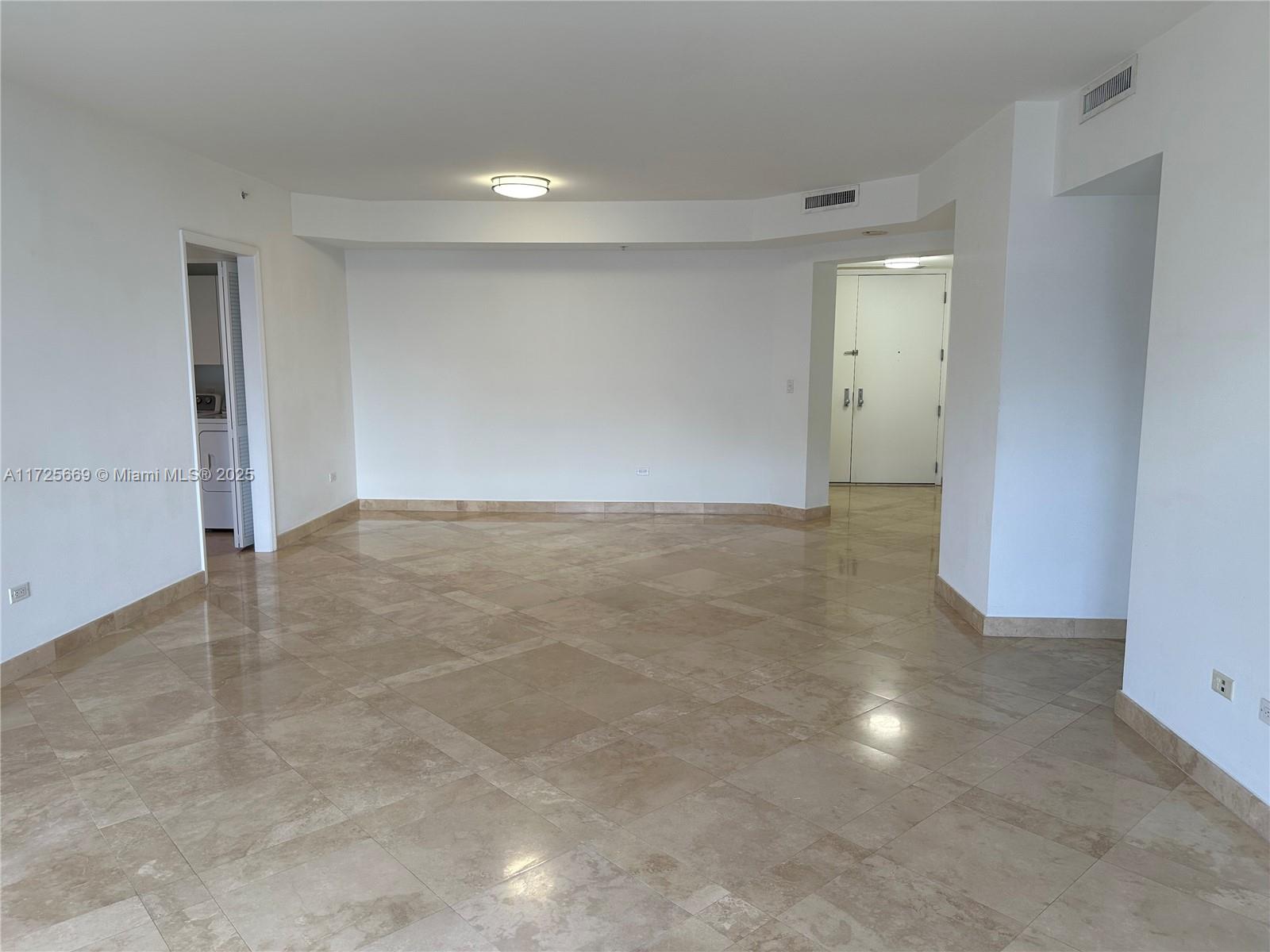848 Brickell Key Dr 1005