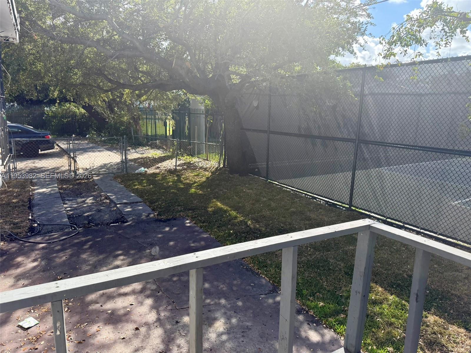 GORDON DALE PK - Residential