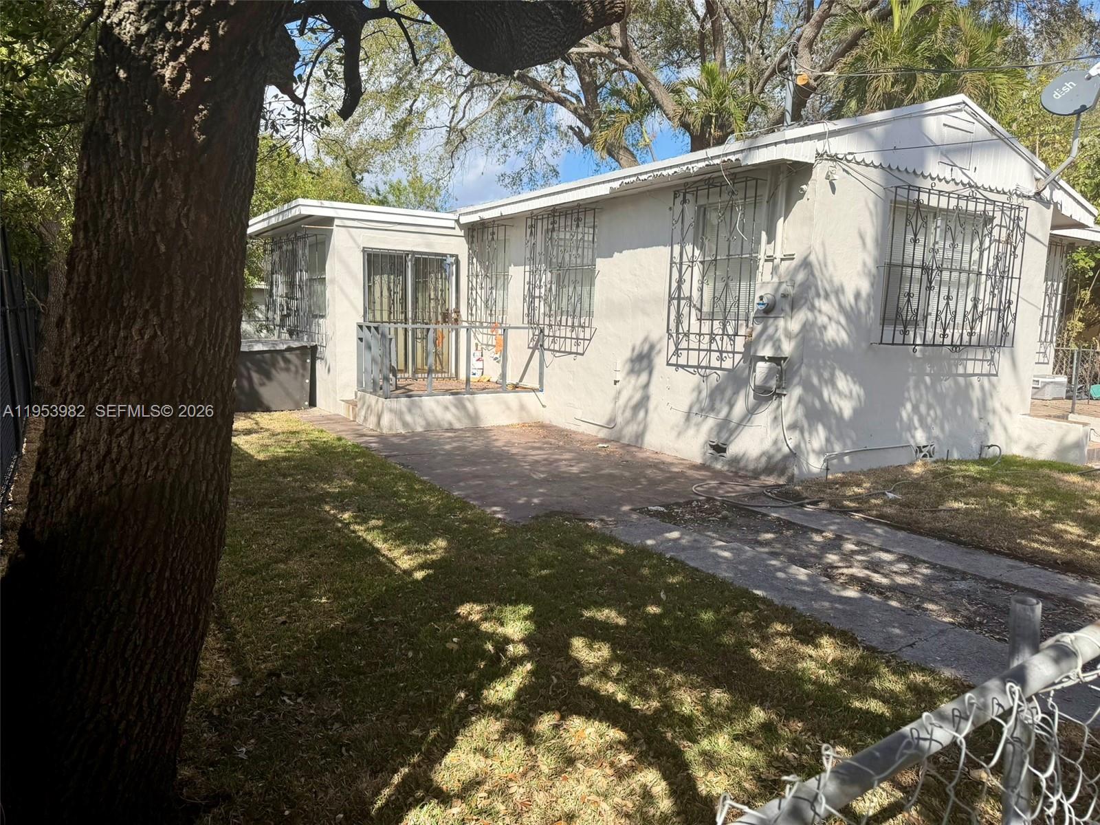 GORDON DALE PK - Residential