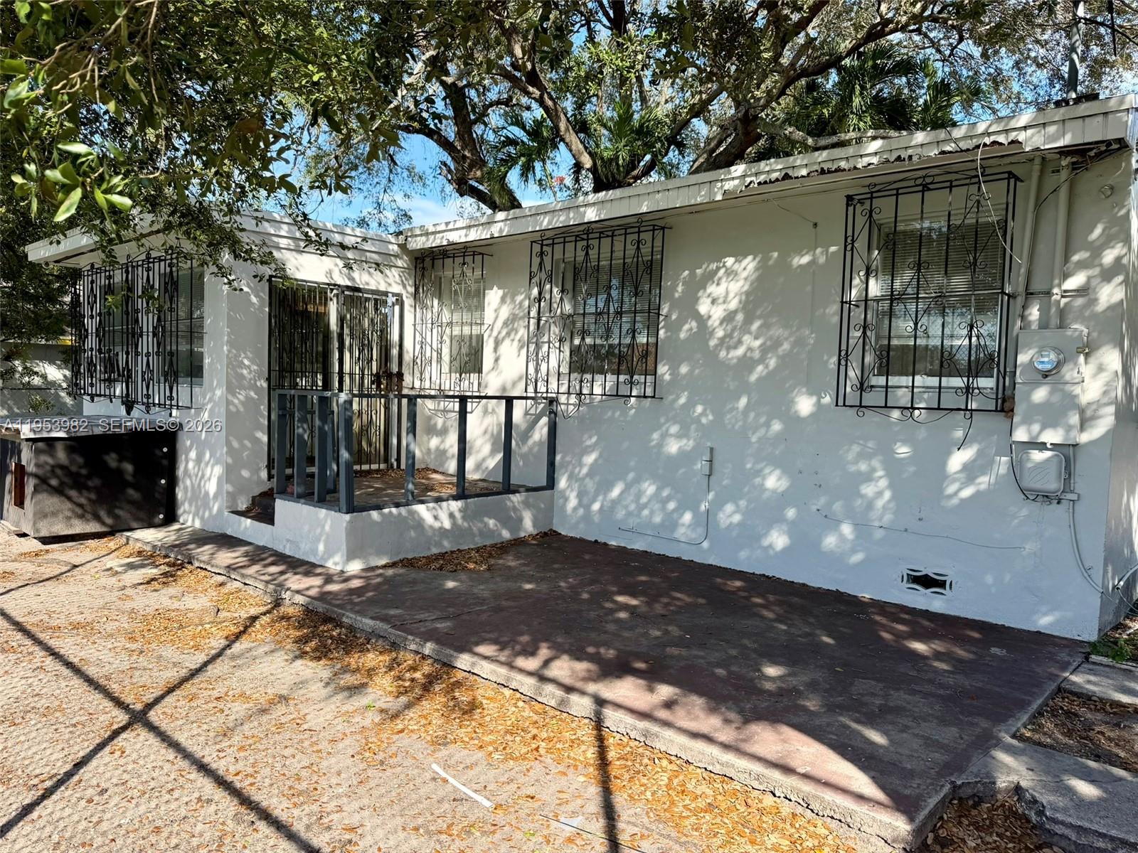 GORDON DALE PK - Residential