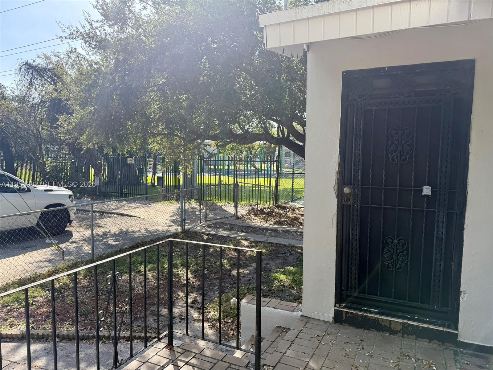 GORDON DALE PK - Residential