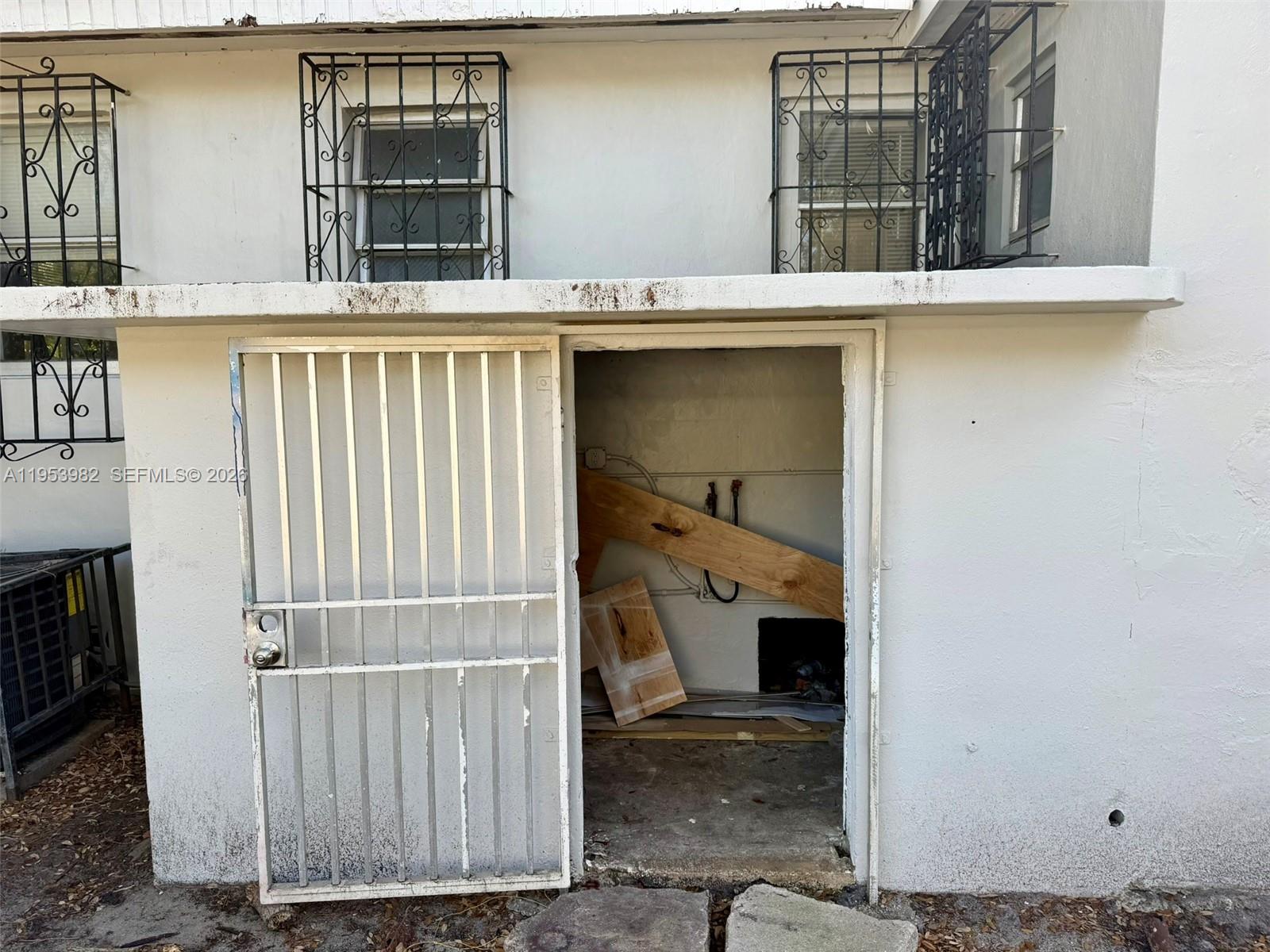 GORDON DALE PK - Residential