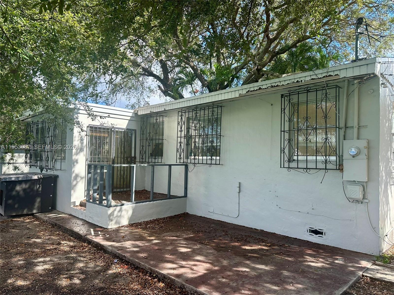 GORDON DALE PK - Residential