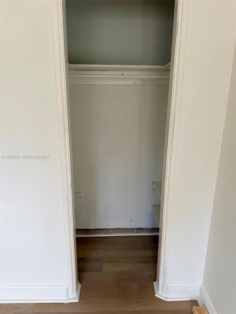 GORDON DALE PK - Residential