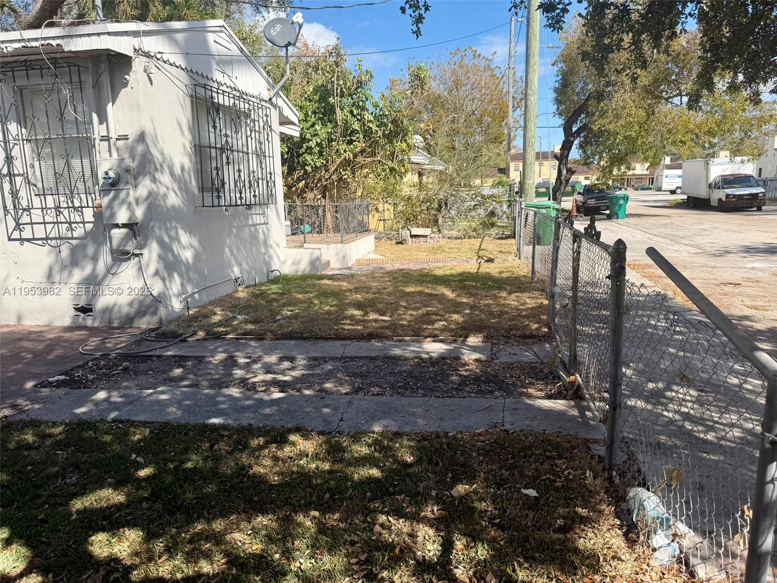 GORDON DALE PK - Residential