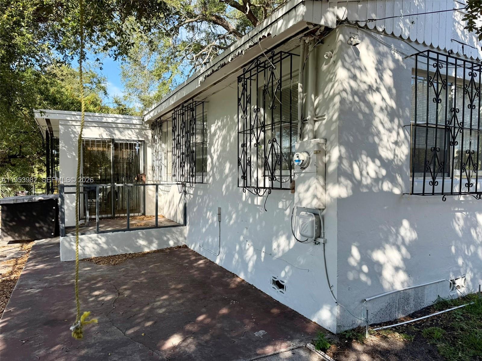 GORDON DALE PK - Residential