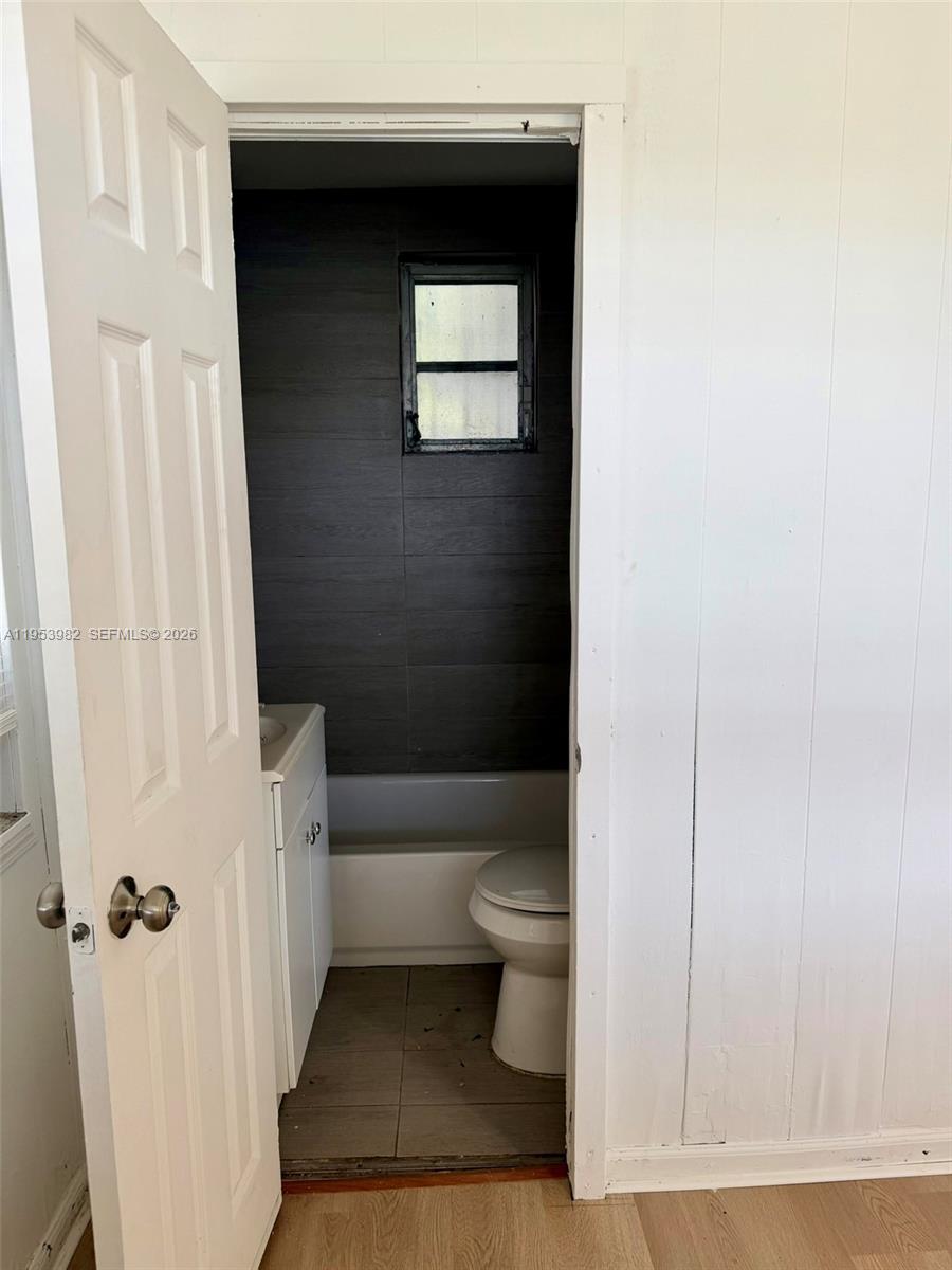 GORDON DALE PK - Residential