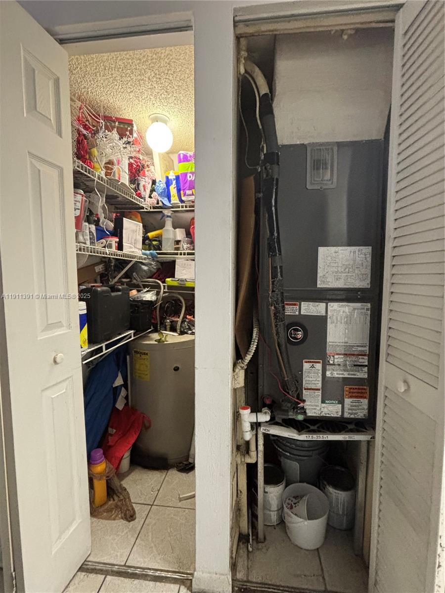 WESTBIRD VILLAGE CONDO - Residential Lease