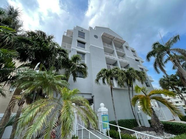 2642 Collins Ave 506, Miami Beach, Miami-Dade County, Florida - 2 Bedrooms  
2 Bathrooms - 