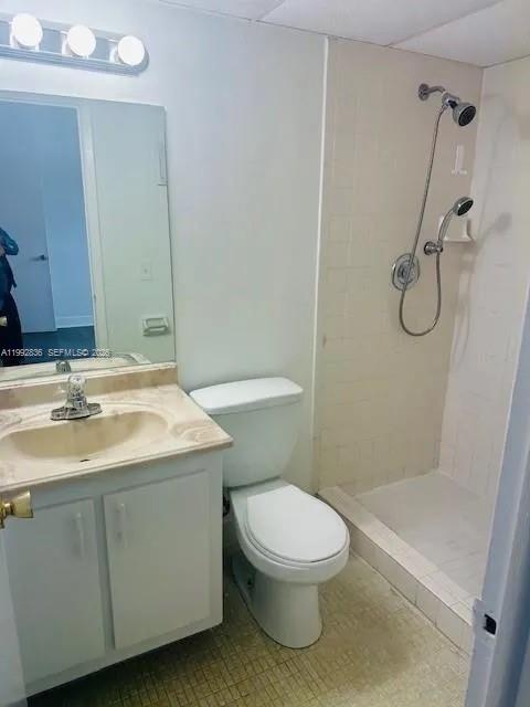 THE BEACH CLUB FONTAINEBL - Residential