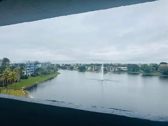 THE BEACH CLUB FONTAINEBL - Residential