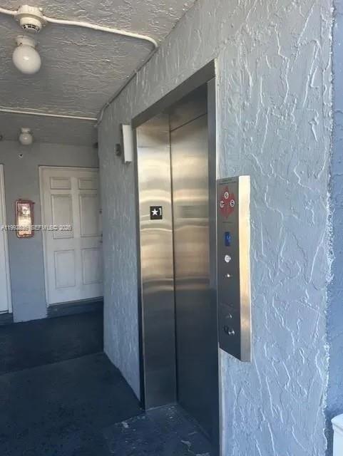 THE BEACH CLUB FONTAINEBL - Residential