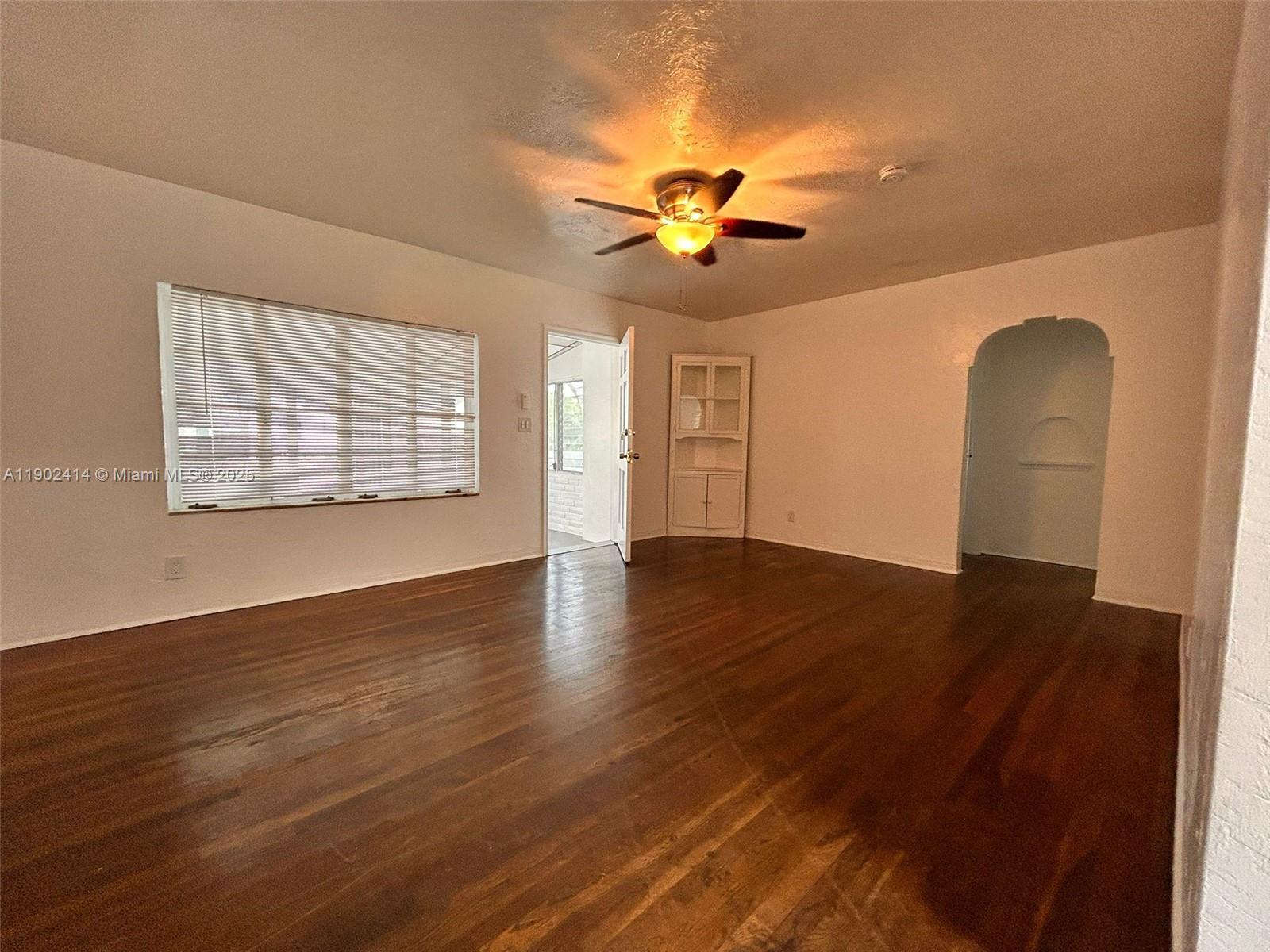 WELLONS PARK - Residential Lease