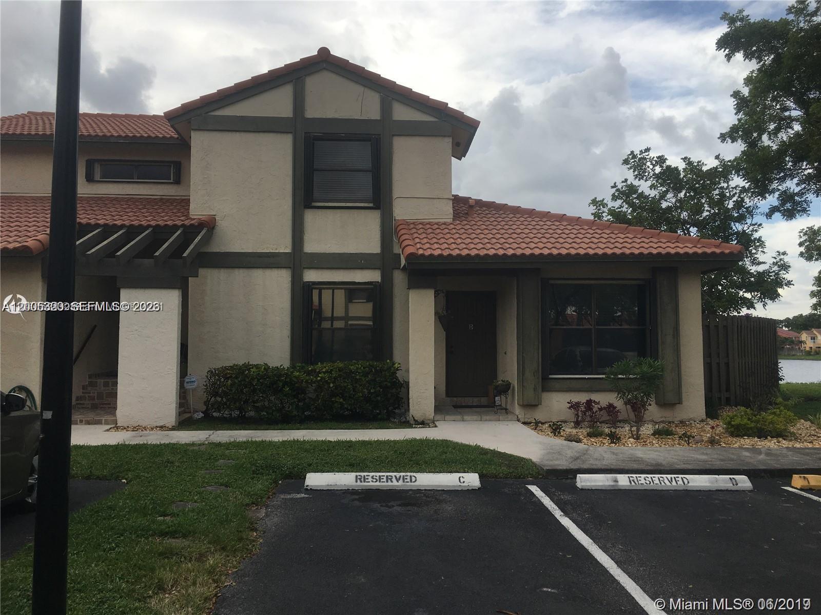 LAKES MEADOW VILG HOMES C - Residential Lease